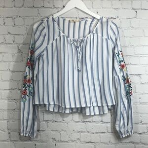 Hollister blouse embroidered